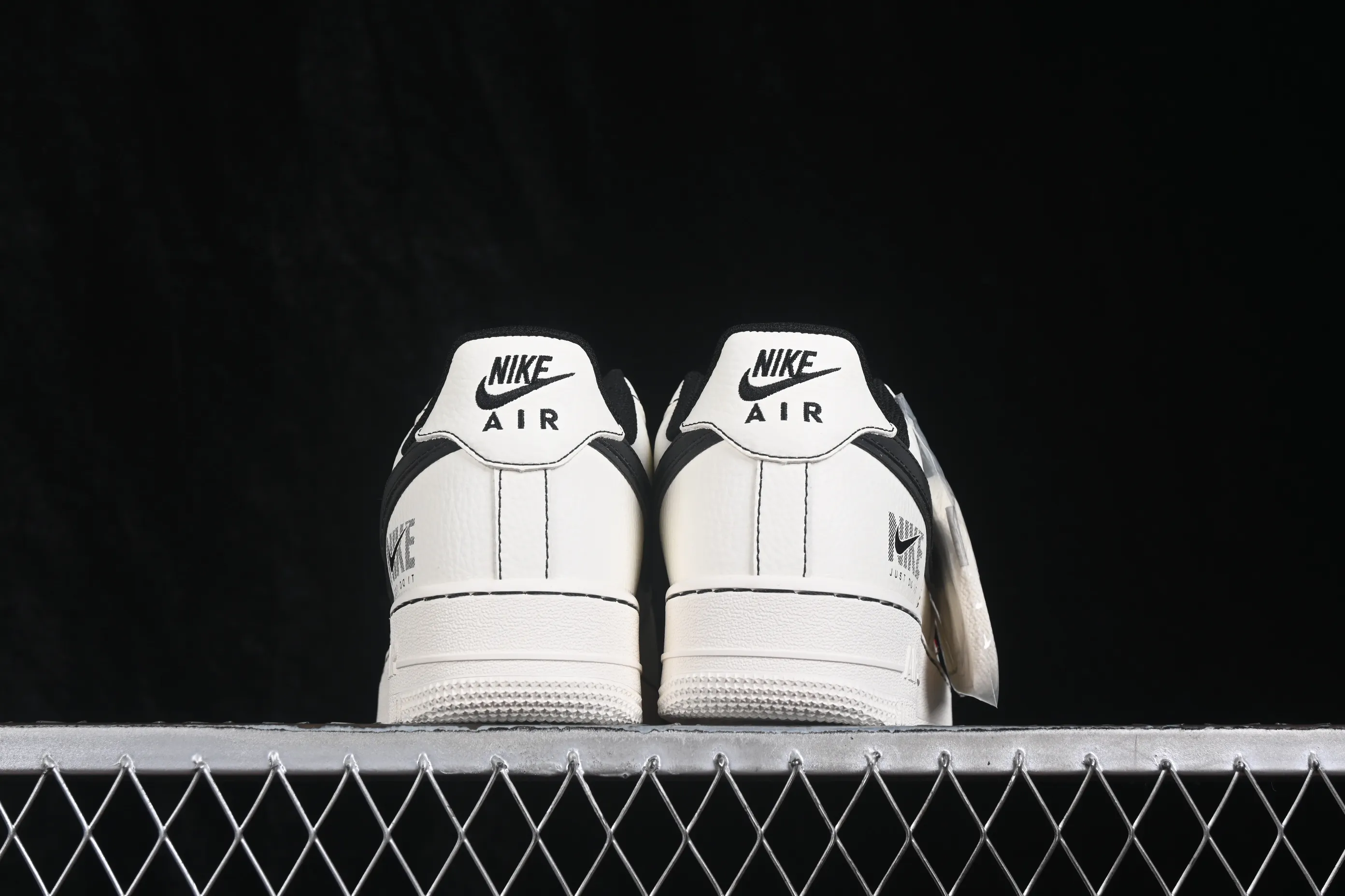 All categories Nk Air Force 1 Air Force series Nk Air Force 1 Low Air Force low-top Nike Air Force 1'07 Low joint model Air Force 1 low-top casual sneakers MM3399-826